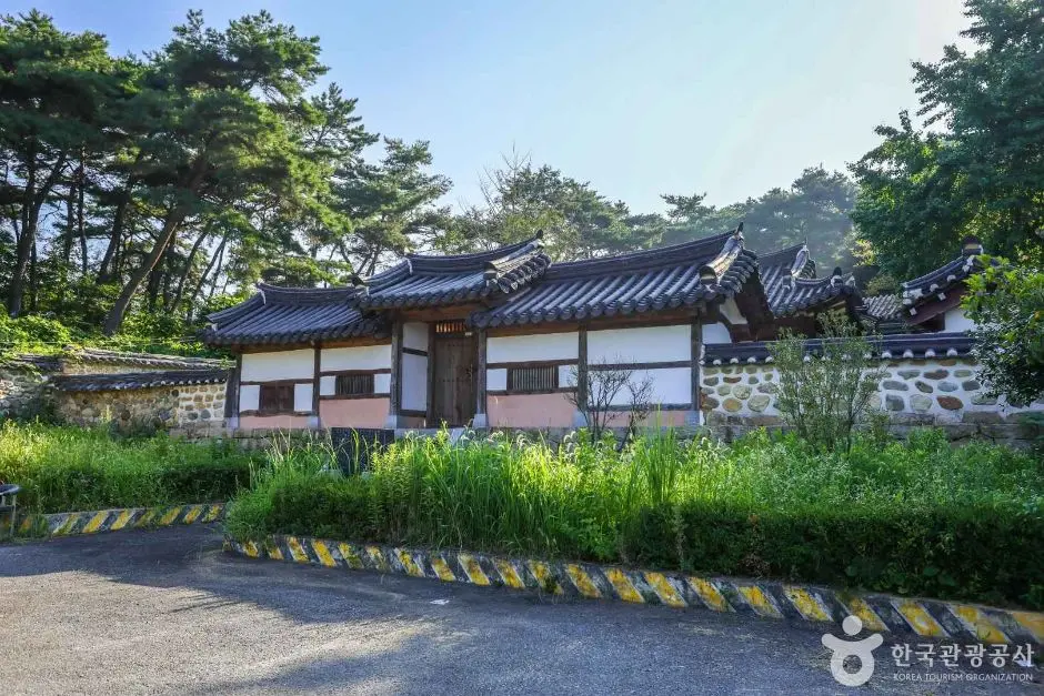 필문 이선제부조묘 (2)