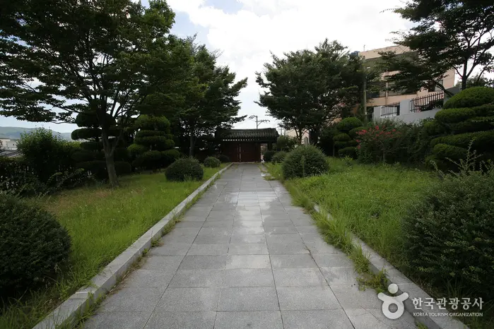 삼일사
