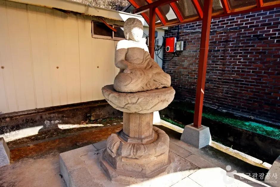 충주 오갑사지 석조여래좌상 (5)