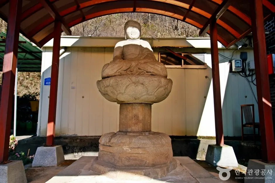 충주 오갑사지 석조여래좌상 (7)