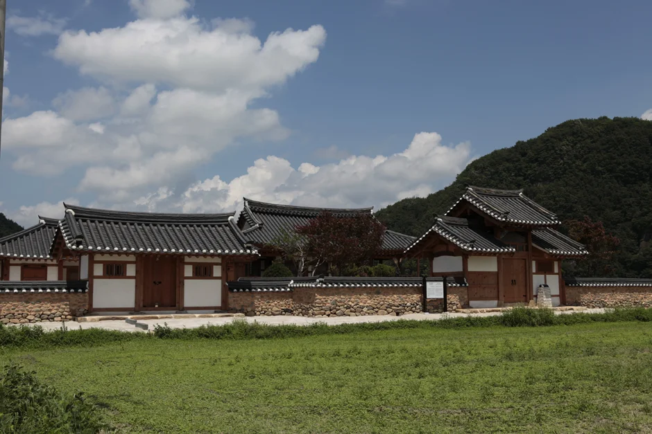 산청 읍청정, 단성면 강누리 계곡 옆 고즈넉한 정자