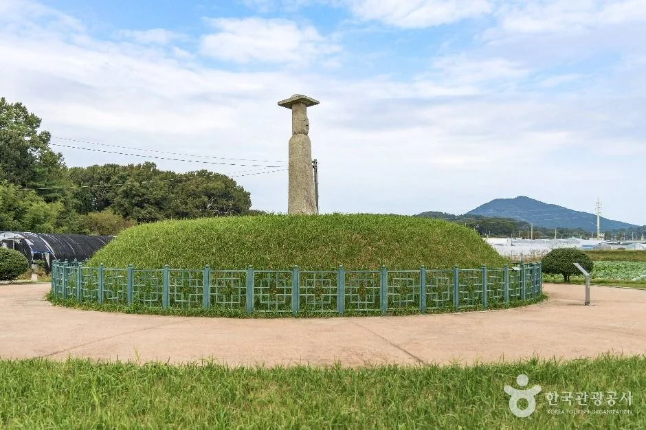1000년의 시간을 거슬러 오다"... 전북 익산시, 거대한 석조여래입상과의 만남