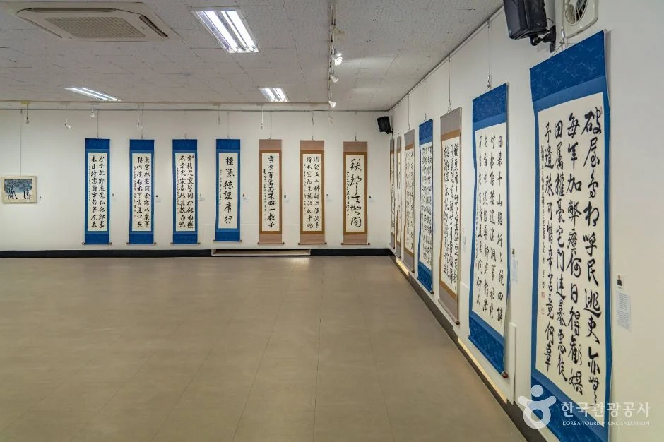 여기가 박물관이야 도서관이야?"... 영암문화원, 영암군 역사를 품은 복합문화공간