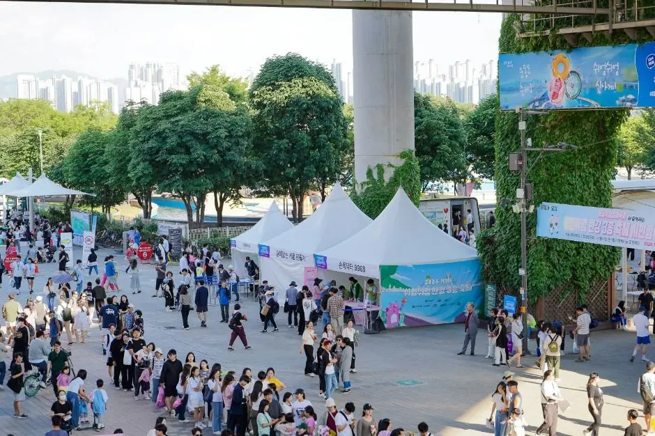 제3회 쉬엄쉬엄 한강 3종 축제 현장