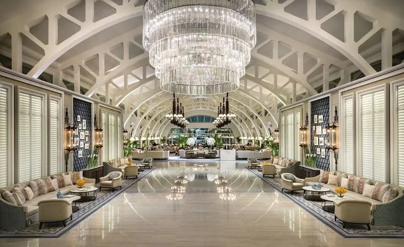 더 풀러턴 베이  호텔