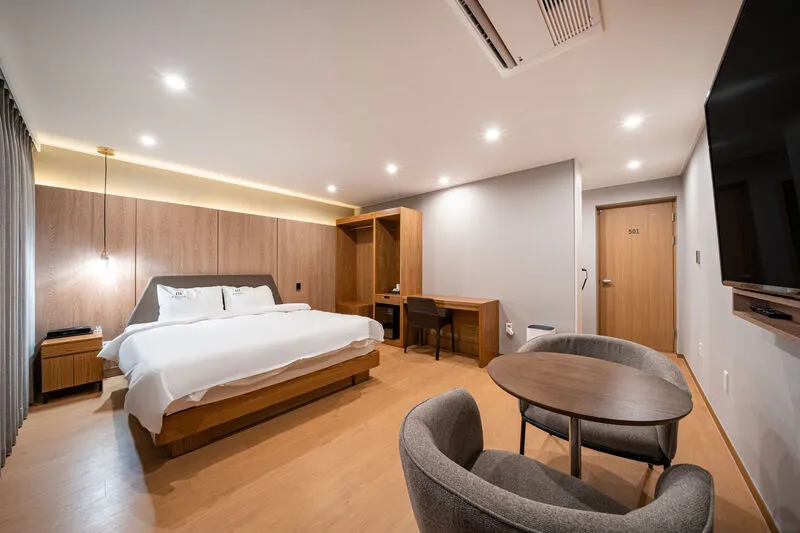 경주 H Avenue 황리단길점