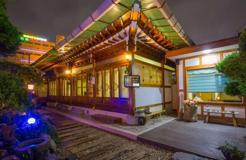 전주 뜰안채펜션