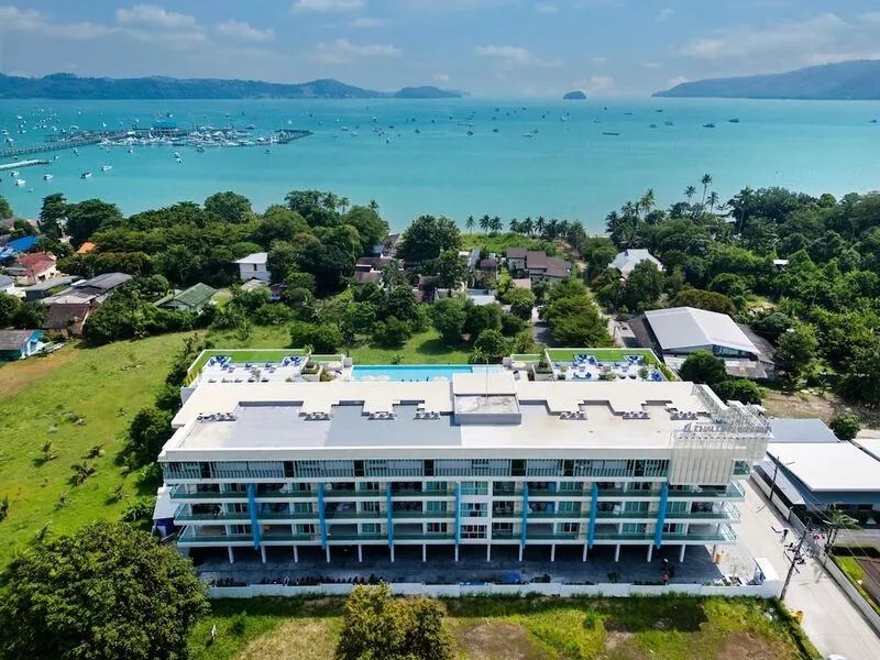 푸켓 찰롱 마리나 베이 뷰