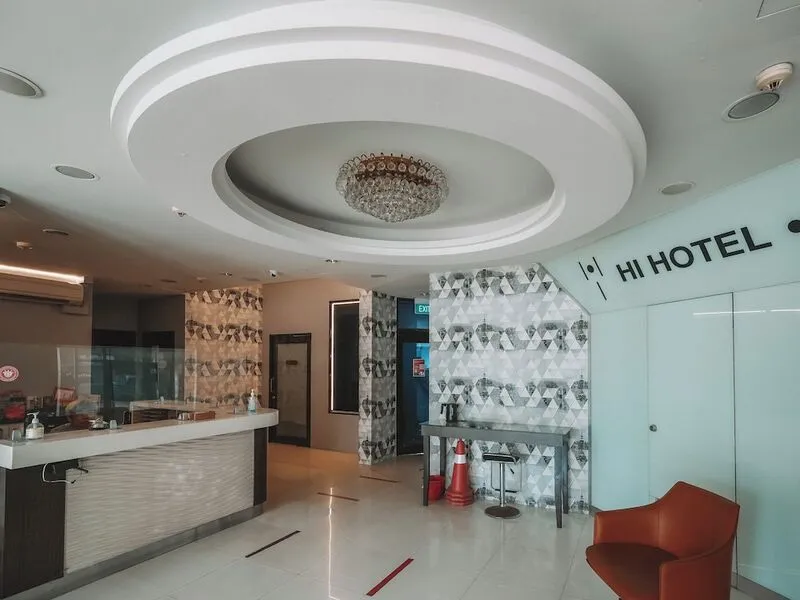 하이 호텔 닷 11시간 스테이, 오후 10시부터 오전 9시까지