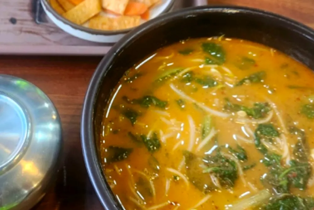 동네한바퀴 메기불고기 어탕국수 함안 횟집 위치 4