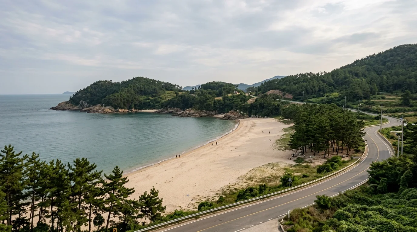 남해 해안 드라이브 여름 풍경