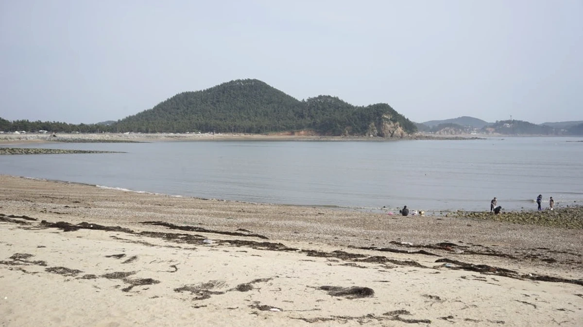 태안 어은돌해수욕장 수변 풍경
