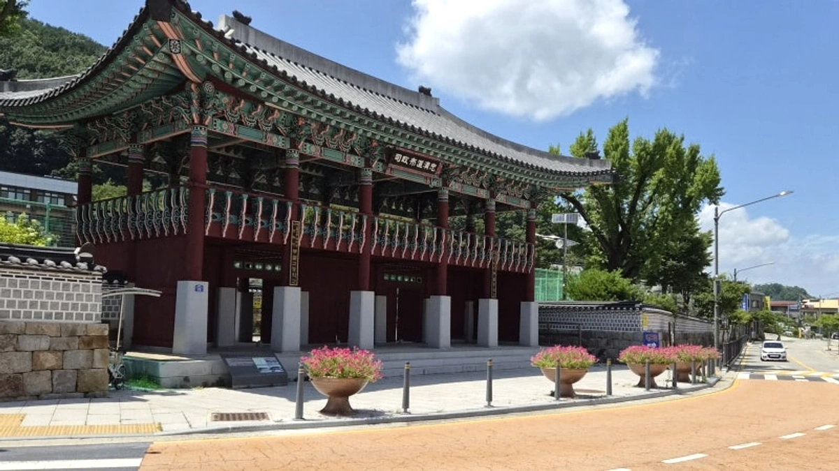공주 원도심 감영길에 남은 조선시대 건축 유적
