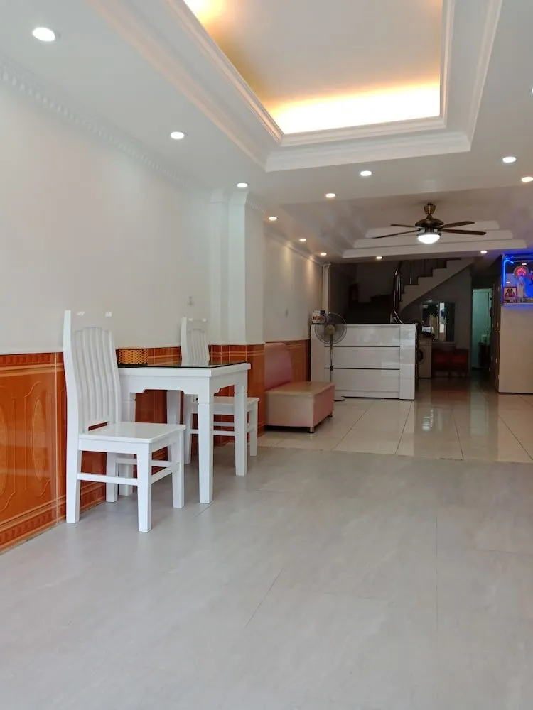 사오마이 코지 네스트 노이바이 에어포트 호텔 사진