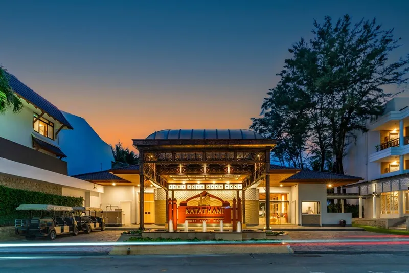 카타타니 푸켓 비치 리조트 호텔 사진