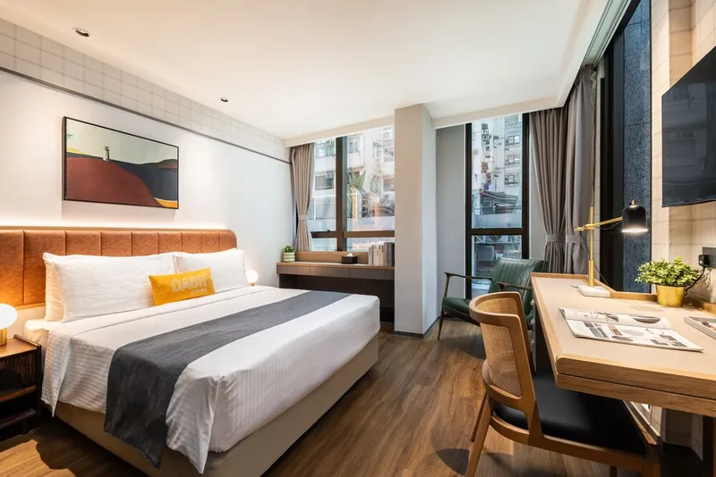 대시 리빙 온 할리우드 호텔 사진