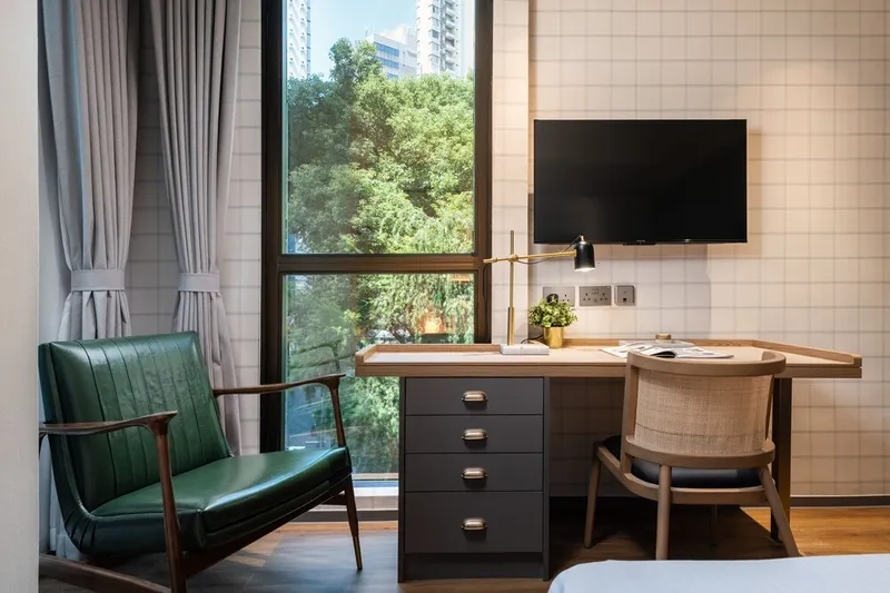 대시 리빙 온 할리우드 호텔 사진