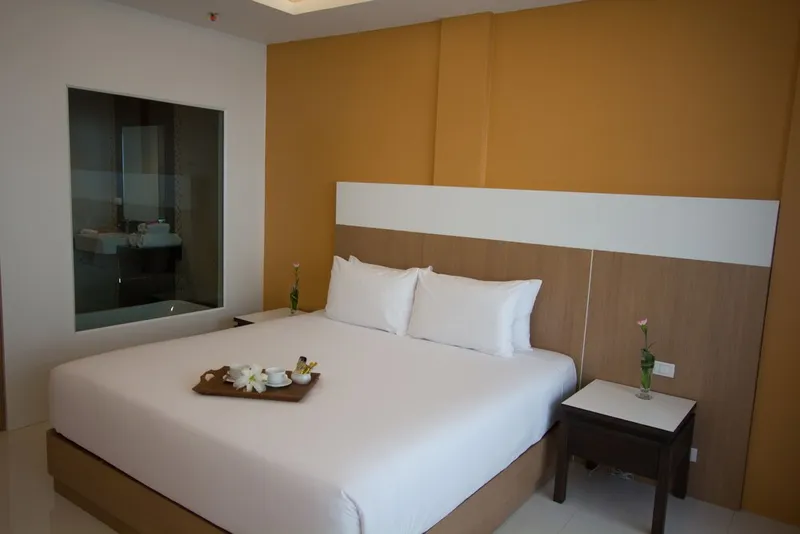 찬날라이 힐사이드 리조트, 카론 비치 호텔 사진