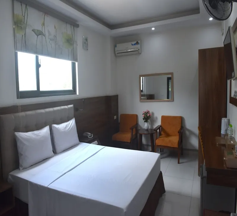 탄 항 호텔 근처 에메랄드 미딘 호텔 사진