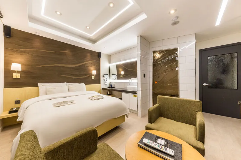 신촌 라뉘(Lanuit) 호텔 사진