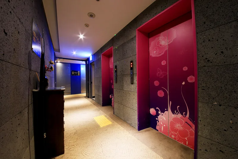 신촌 라뉘(Lanuit) 호텔 사진