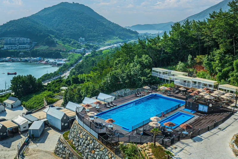 여수 뮬리아인글램핑&풀빌라 호텔 사진