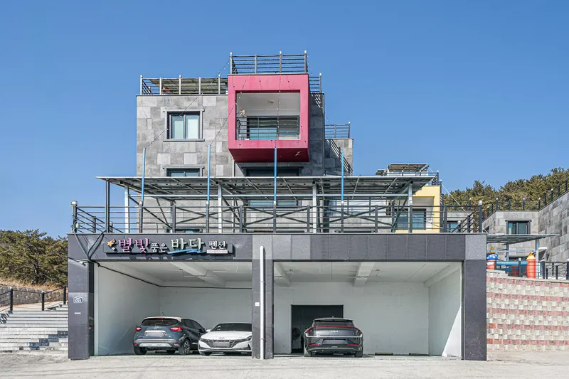 창원 별빛품은바다펜션 호텔 사진