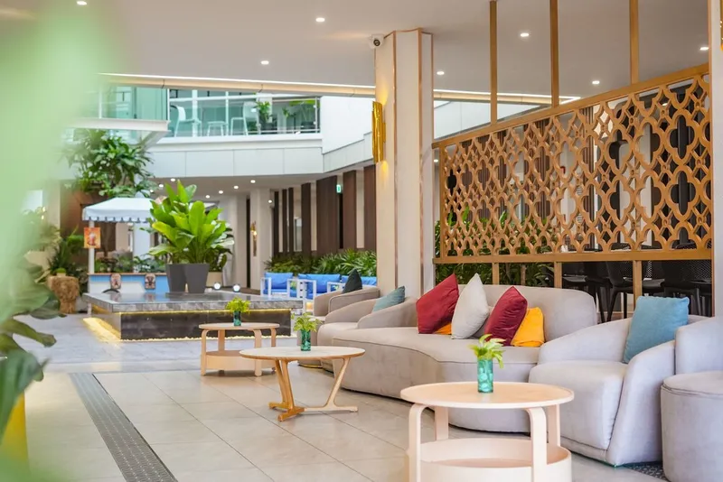 푸켓 찰롱 마리나 베이 뷰 호텔 사진