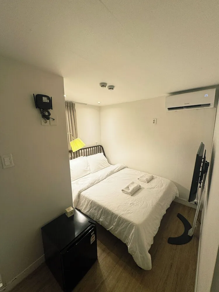 호스텔 펠라즈 호텔 사진