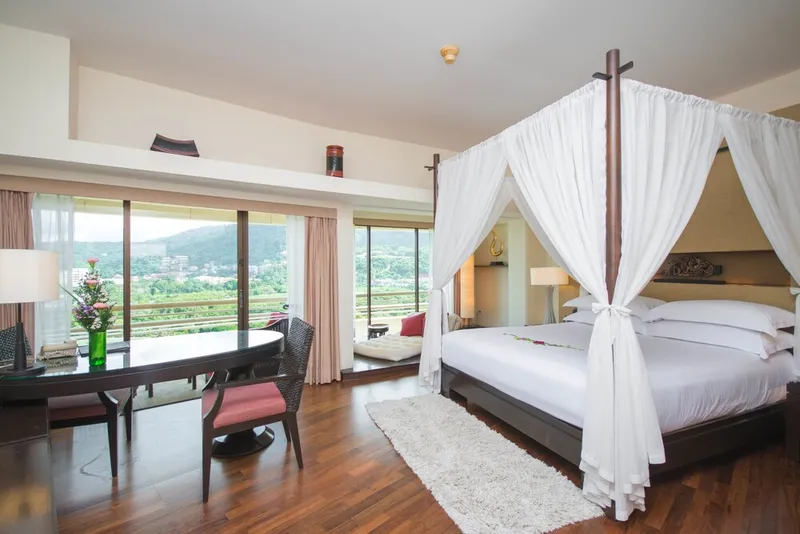 풀먼 푸켓 카론 비치 리조트 호텔 사진