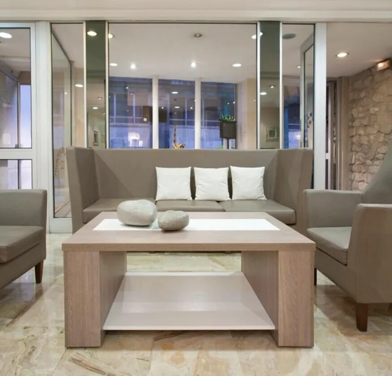 오텔 르브론 호텔 사진