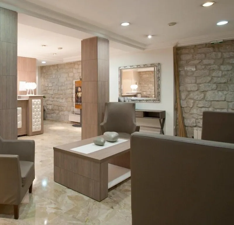 오텔 르브론 호텔 사진