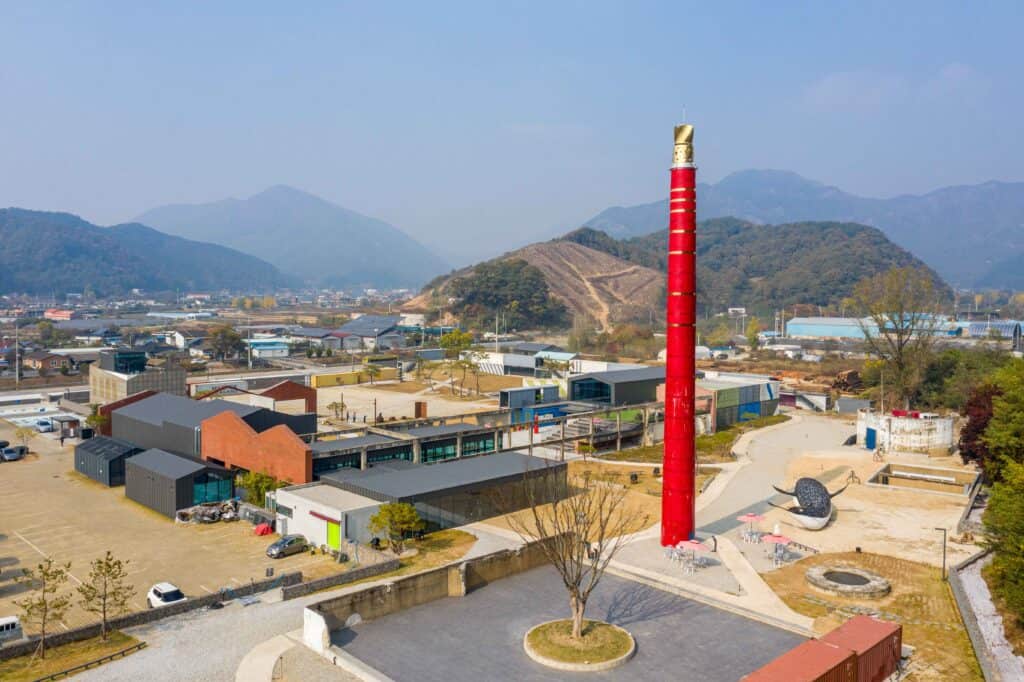 산속등대 복합문화공간