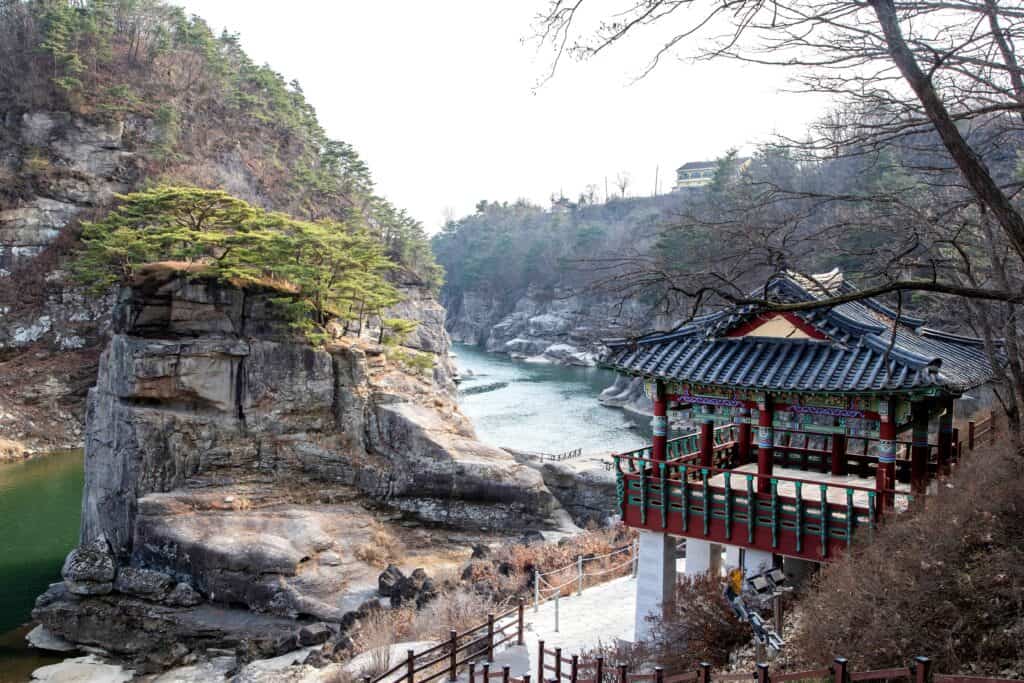 고석정