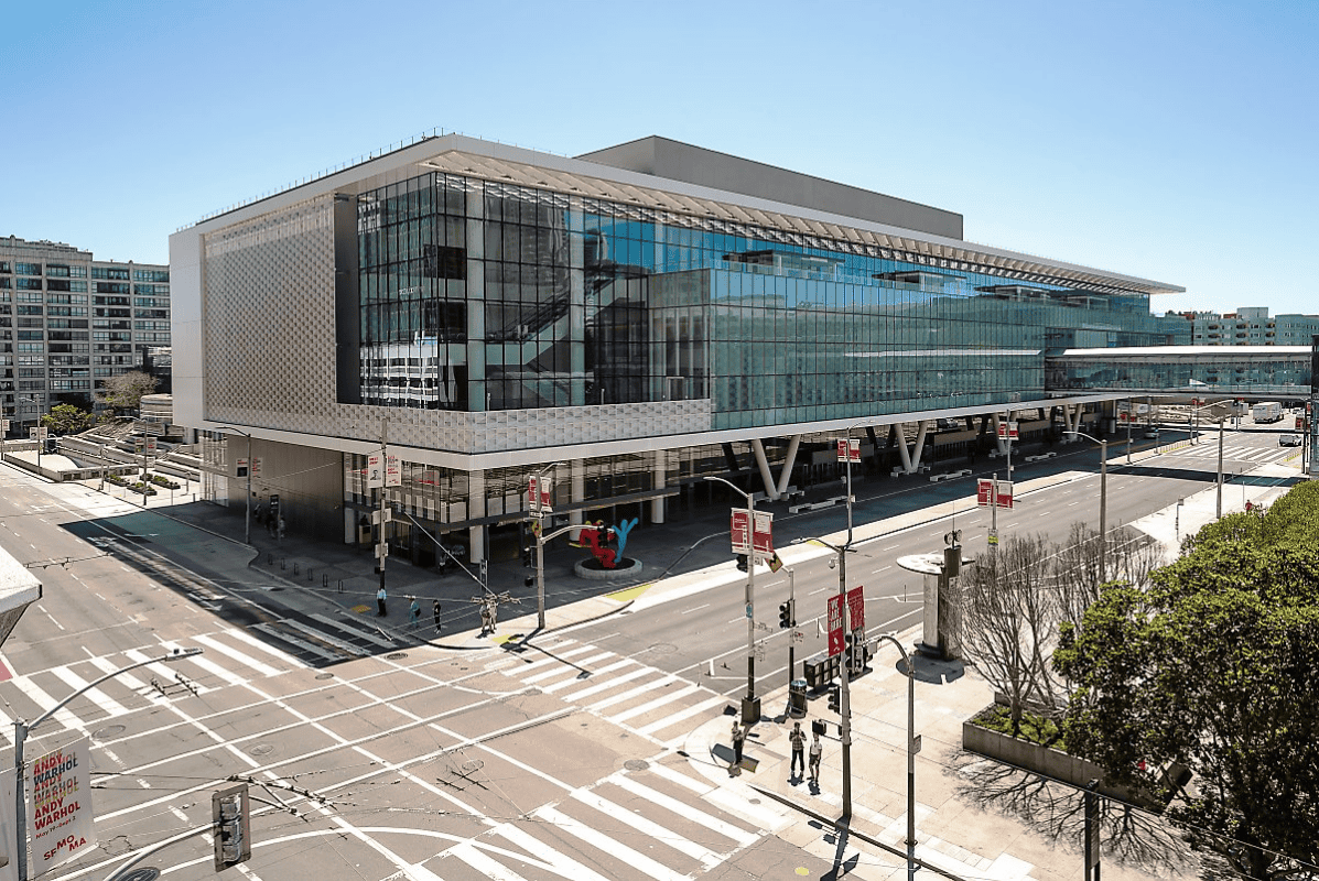 전 세계 관광객 2300만명이 방문한 이 도시 보기 위해 미국 비행기 탔다고?