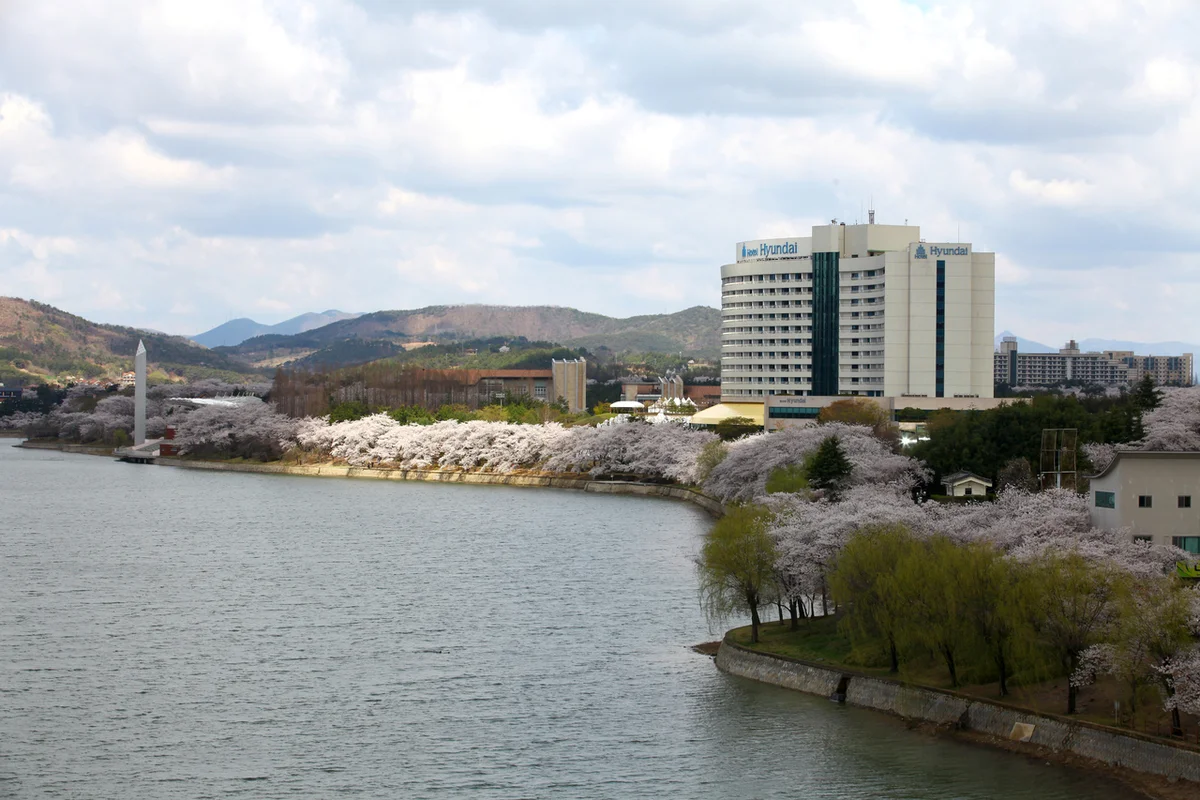 라한셀렉트 경주