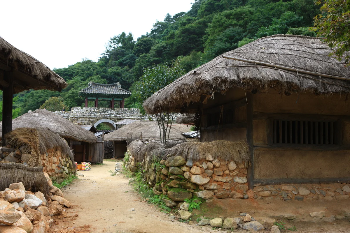 문경 새재 코스 시작점, 주흘관(제1관문)