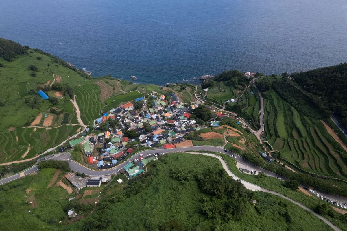 선착장 주변 해산물 맛집
