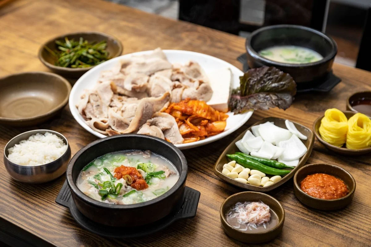 수영 돼지국밥