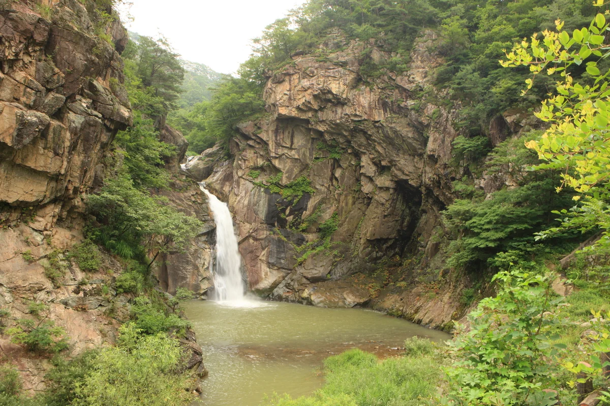 삼부연폭포