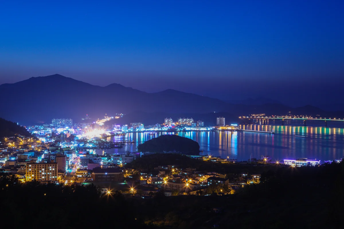 제주 가는 배편, 겨울 바다를 가르는 낭만