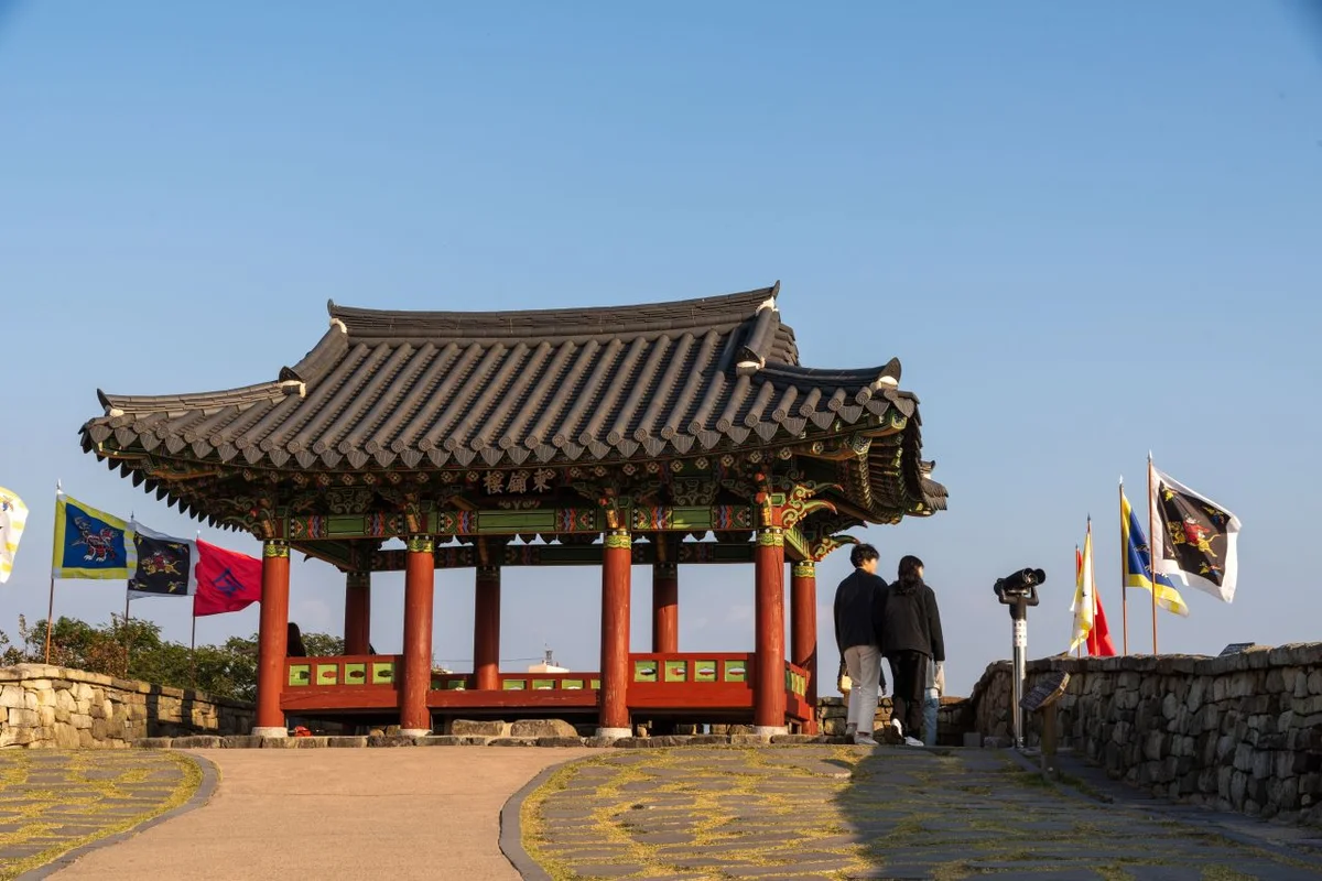 동피랑 벽화마을 - 통영서핑 여행
